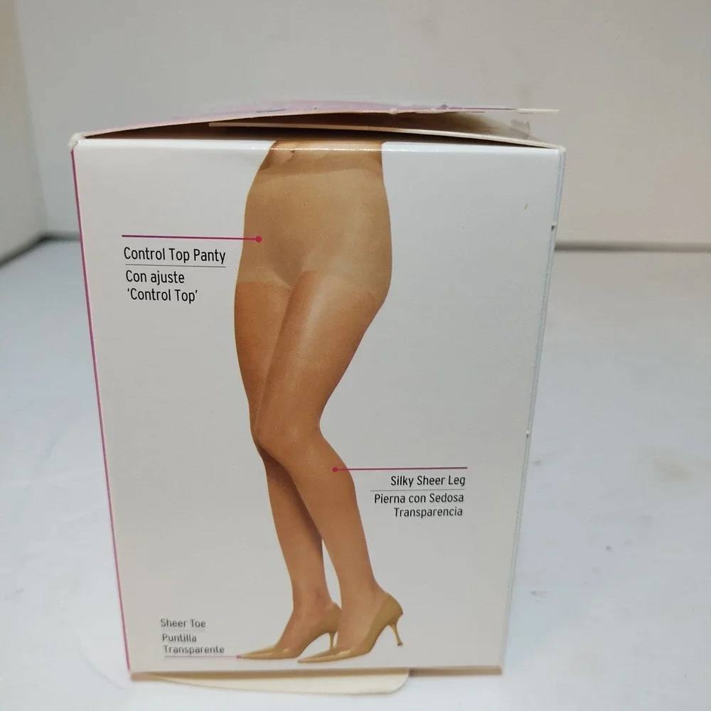 Leggs Silken Mist Nude Control Top Pantyhose Hosiery Size A Small 1 Pair NEW‎